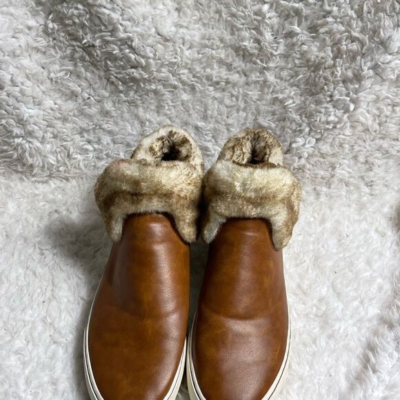 Lugz sprig fashion faux leather tan ankle slip on boots faux fur accent … - Picture 4 of 11